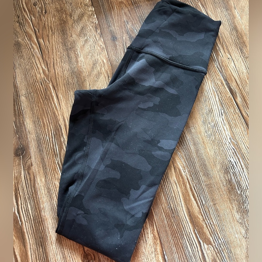 Wonder train high rise leggings